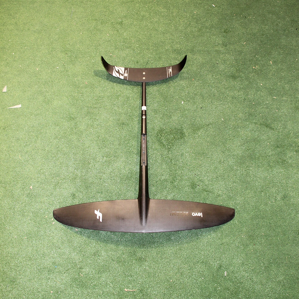 PLANE RACE 900 CARBONE OCCASION F-ONE 3 PLANE RACE 900 CARBONE OCCASION F-ONE